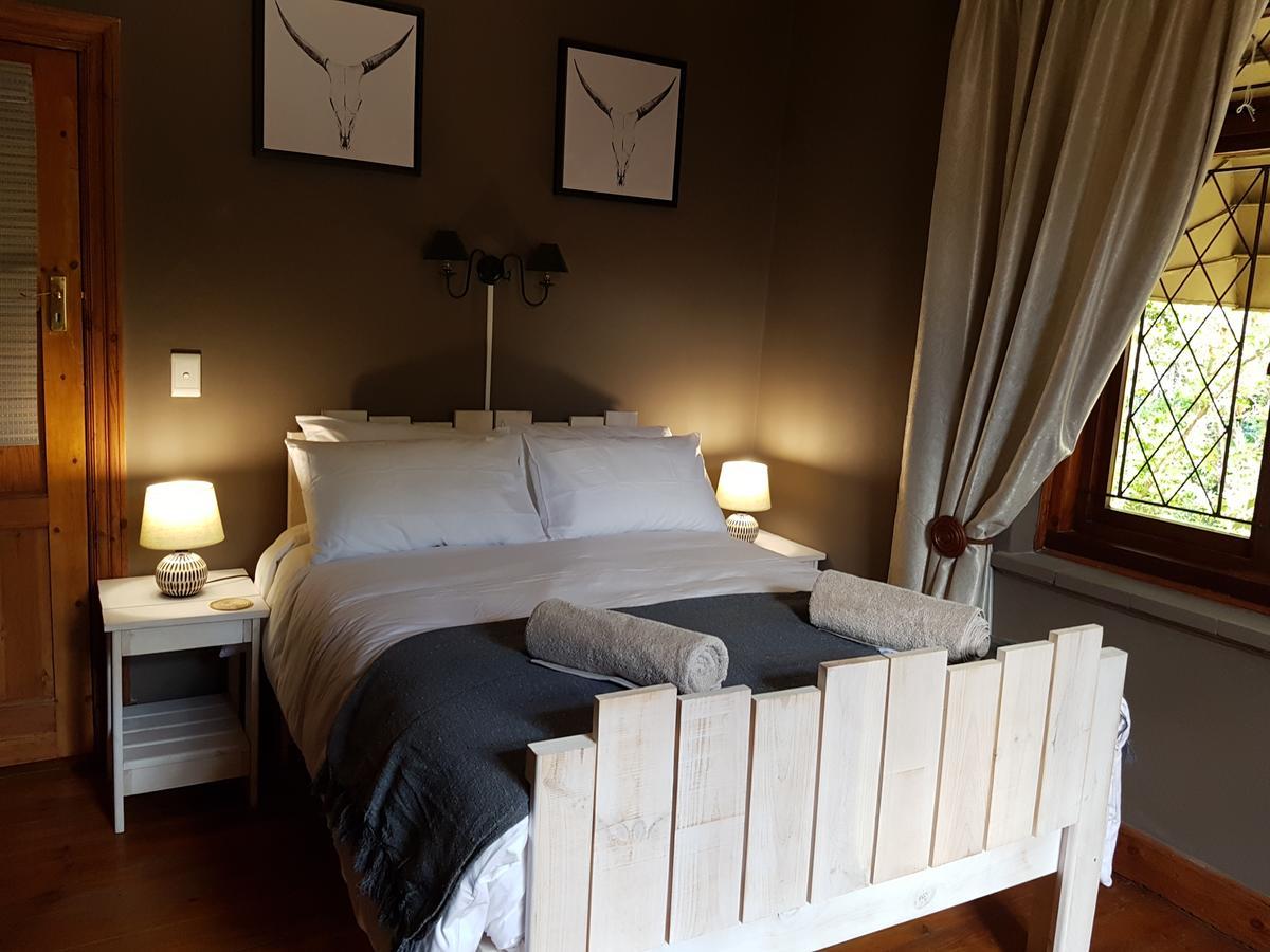 86 On Langenhoven Bed & Breakfast Оудсхорн Екстериор снимка