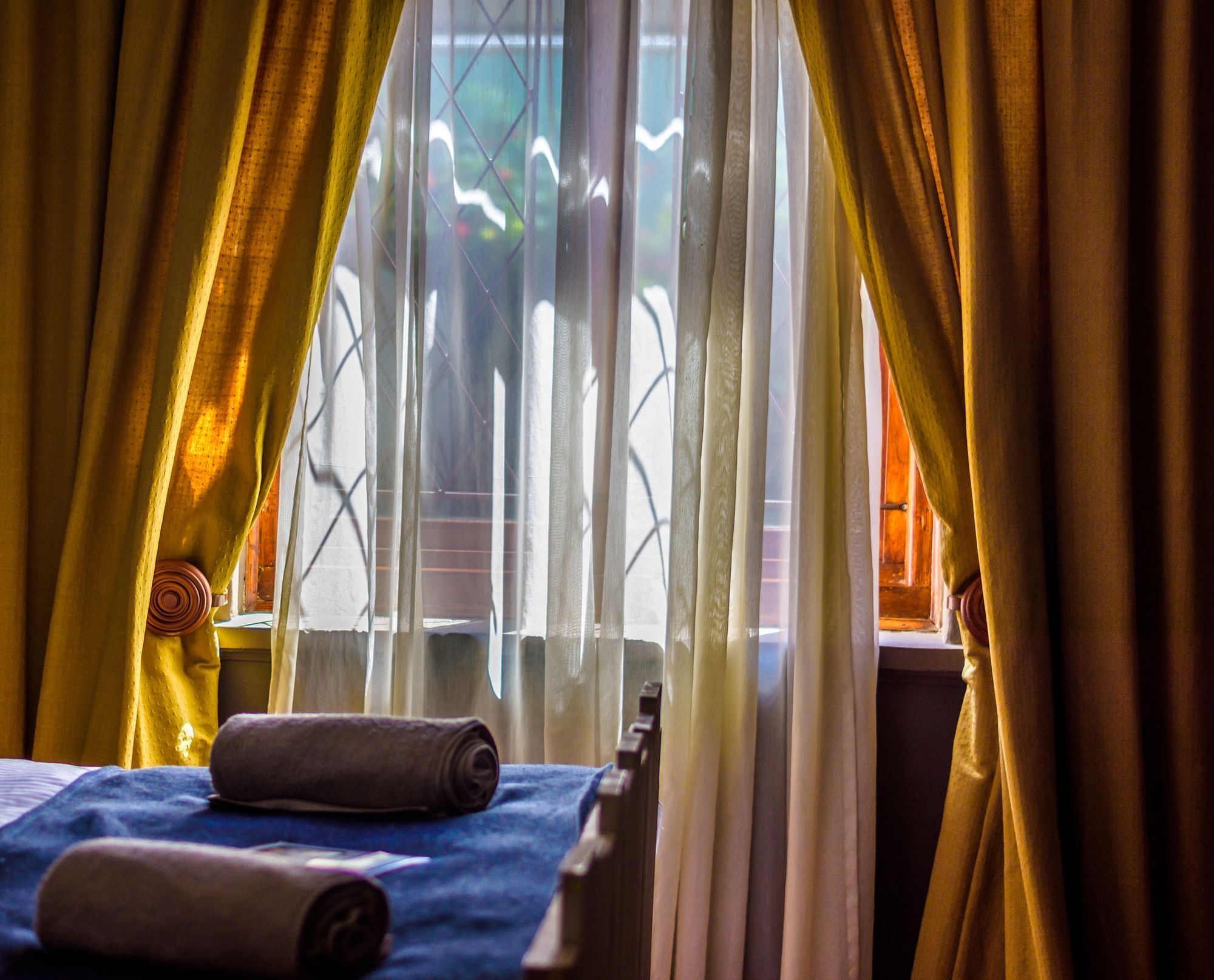 86 On Langenhoven Bed & Breakfast Оудсхорн Екстериор снимка
